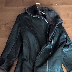 Men's Dark Leather Trench Coat with Shearling Lining, This Is 100%sheep Fur .